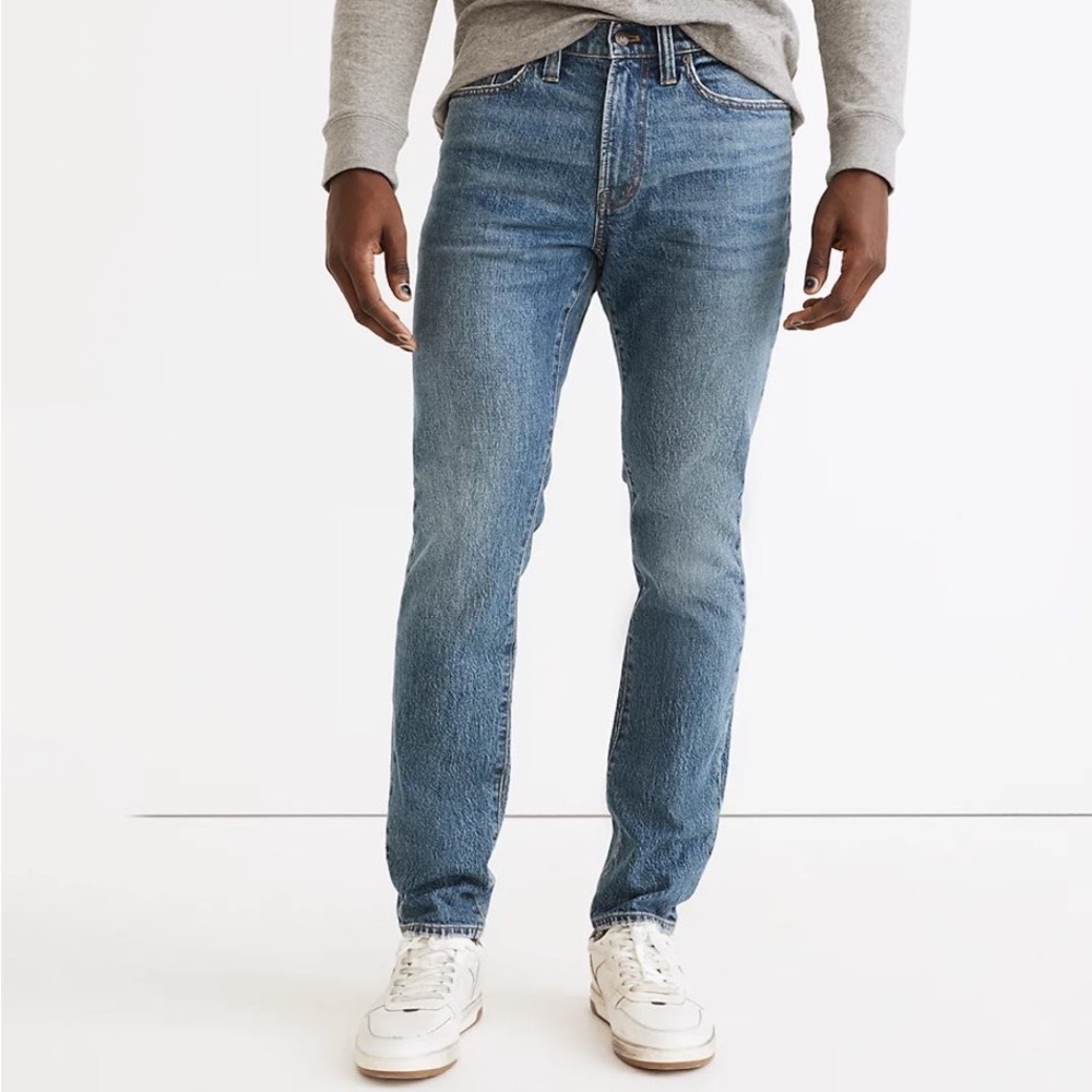 Madewell Athletic Slim in Maxdale Wash NWT